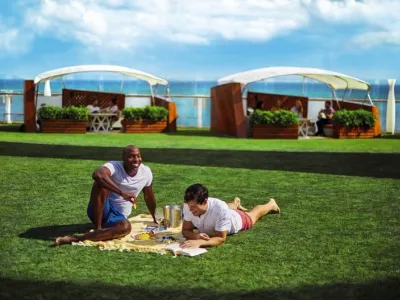 Celebrity Equinox - Entertainment