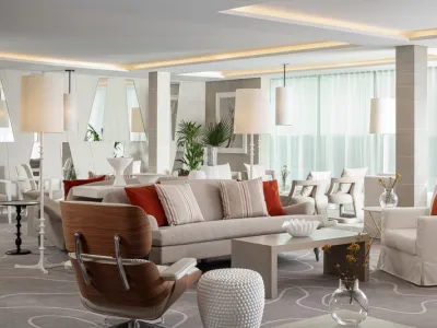 Celebrity Equinox - Entertainment