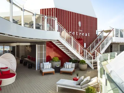 Celebrity Equinox - Entertainment