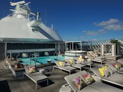 Celebrity Equinox - Entertainment