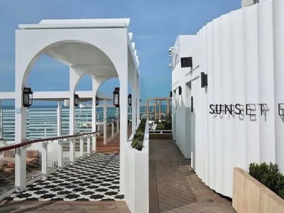 Celebrity Edge - Entertainment