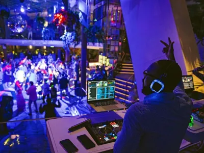 Celebrity Equinox - Entertainment
