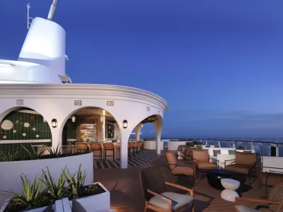 Celebrity Ascent - Entertainment