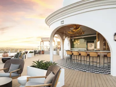 Celebrity Edge - Entertainment