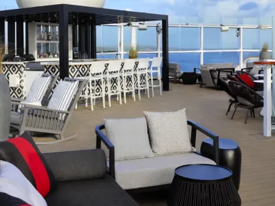 Celebrity Silhouette - Entertainment