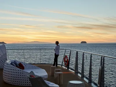 Celebrity Flora - Entertainment