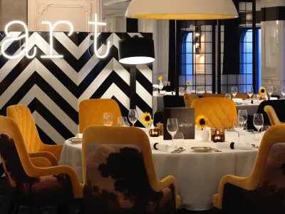 Celebrity_Cruises_Tuscan_Restaurant_2