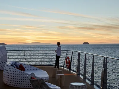 Celebrity_Flora_-_Stargazing_Deck_1____CEL