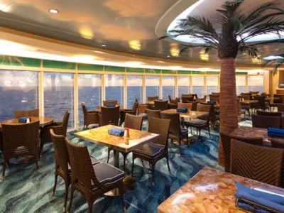Disney Wonder - Dining