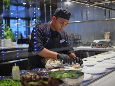 Emerald Azzurra - Dining