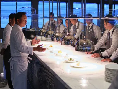 Emerald Azzurra - Dining