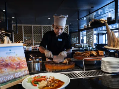 Emerald Harmony - Dining