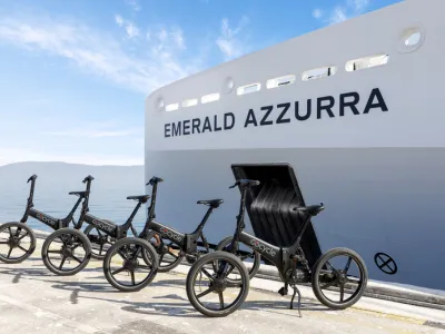 Emerald Azzurra - Enrichment