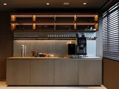 Emerald Azzurra - Entertainment