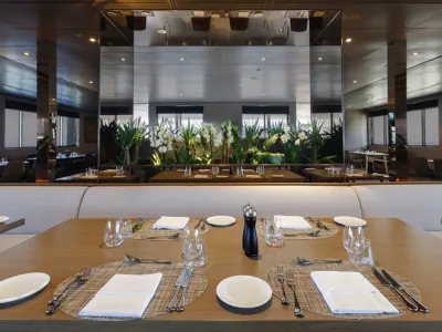 Emerald Azzurra - Dining