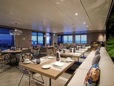 Emerald Azzurra - Dining