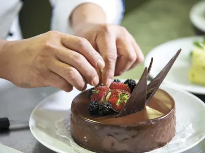 Emerald Star - Dining