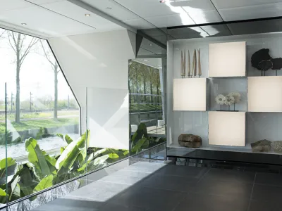 Emerald Star - Entertainment