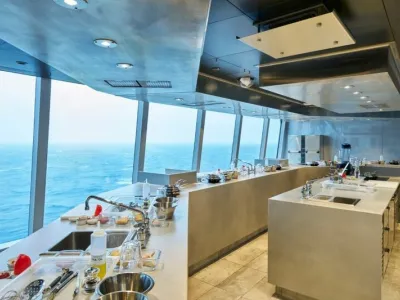 EXPLORA III - Dining