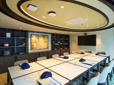 EXPLORA III - Dining