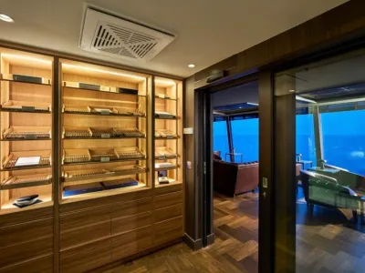 EXPLORA III - Entertainment