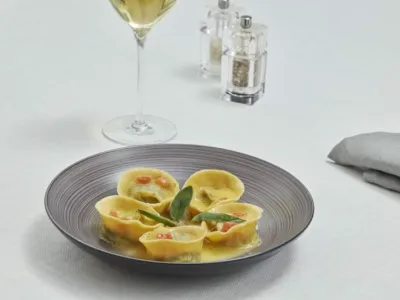 EXPLORA III - Dining