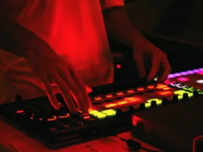 EXPLORA III - Entertainment