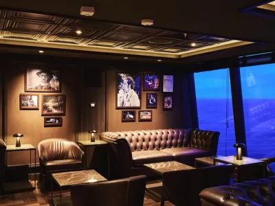 EXPLORA I - Entertainment