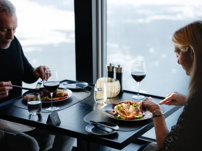 MS Roald Amundsen - Dining