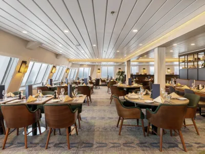 MS Spitsbergen - Dining