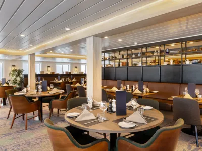 MS Spitsbergen - Dining