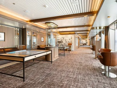 HX_Hurtigruten_Expeditions_MS_Fram_Hallway_1___Espen_Mills