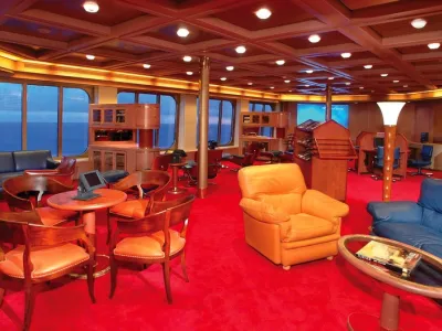 Zaandam - Entertainment