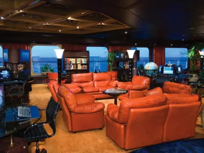 Zaandam - Entertainment