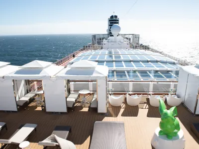 Holland_America_Line__Koningsdam__Retreat__Sun_Deck_0