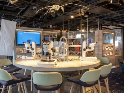 MS Roald Amundsen - Enrichment