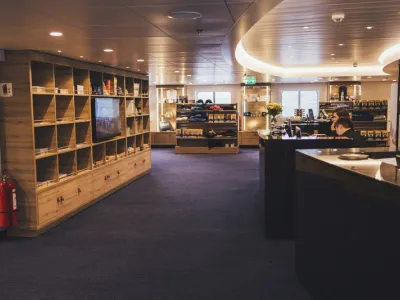 MS Spitsbergen - Entertainment