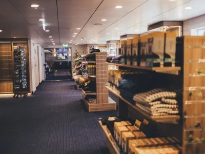 MS Spitsbergen - Entertainment