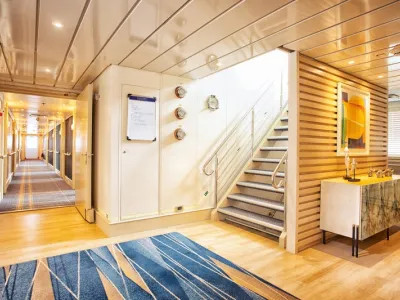 Santa Cruz II - Entertainment