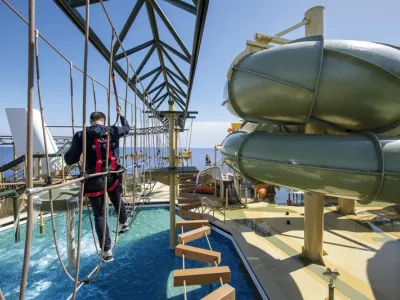 MSC Virtuosa - Entertainment