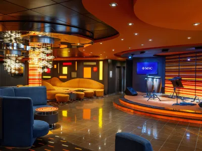 MSC_Cruises_MSC_Divina_Golden_Jazz_Bar_-_Credits_-_MSC_Rights_-_Ivan_Sarfatti_1