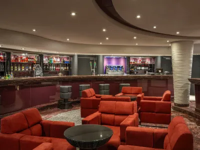 MSC_Cruises_MSC_Divina_MSC_Divina_Bar_-_Credits_-_MSC_Rights_-_Ivan_Sarfatti_1