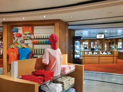 Norwegian Dawn - Entertainment