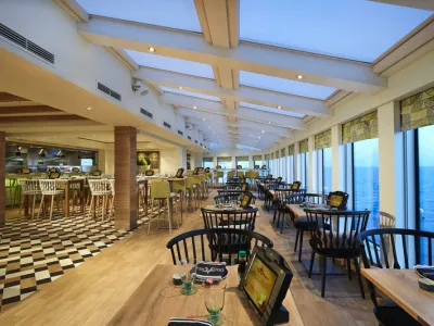 Norwegian Encore - Dining