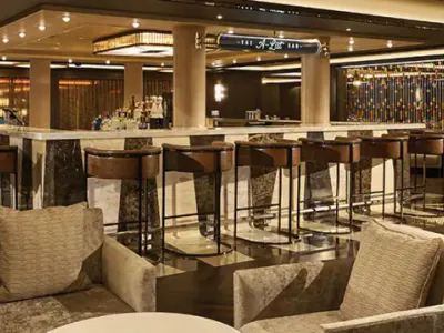 Norwegian Joy - Entertainment