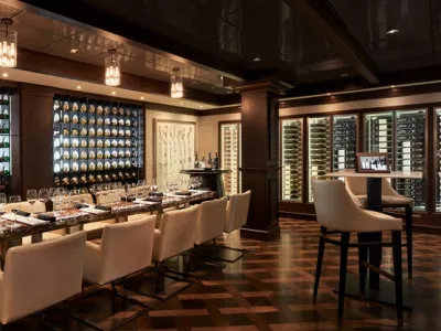 Norwegian Joy - Entertainment