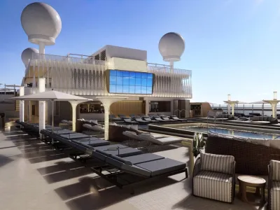 Norwegian Luna - Entertainment