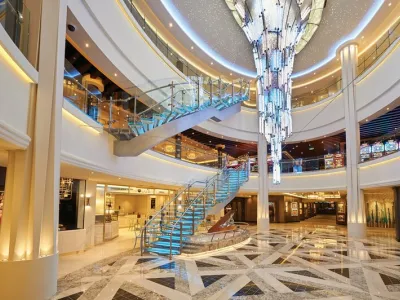 Norwegian Bliss - Entertainment