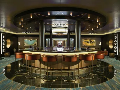 Norwegian Bliss - Entertainment