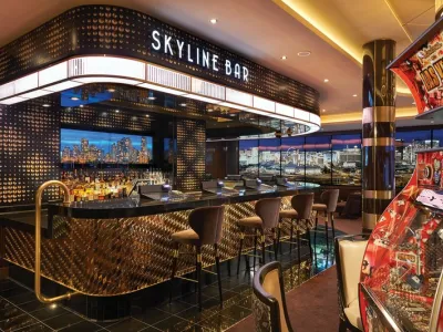 Norwegian Bliss - Entertainment